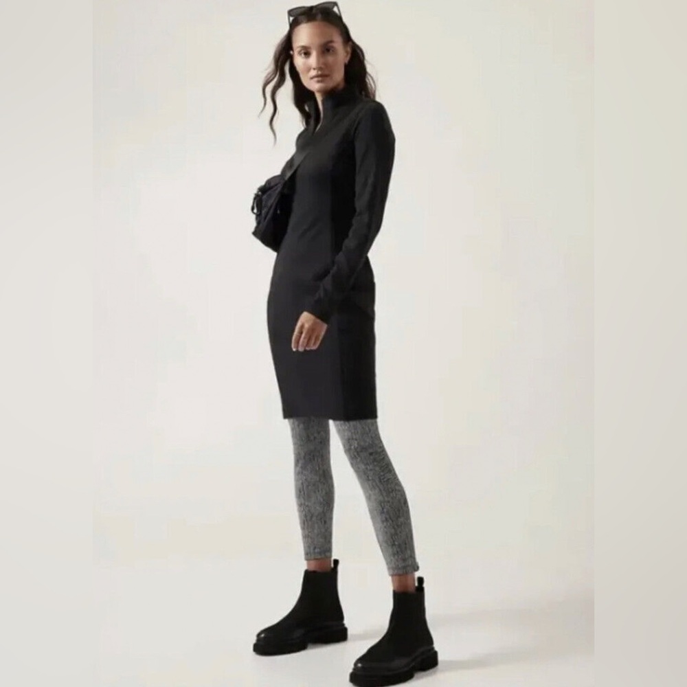 NWT Athleta Delancey Dress in Black